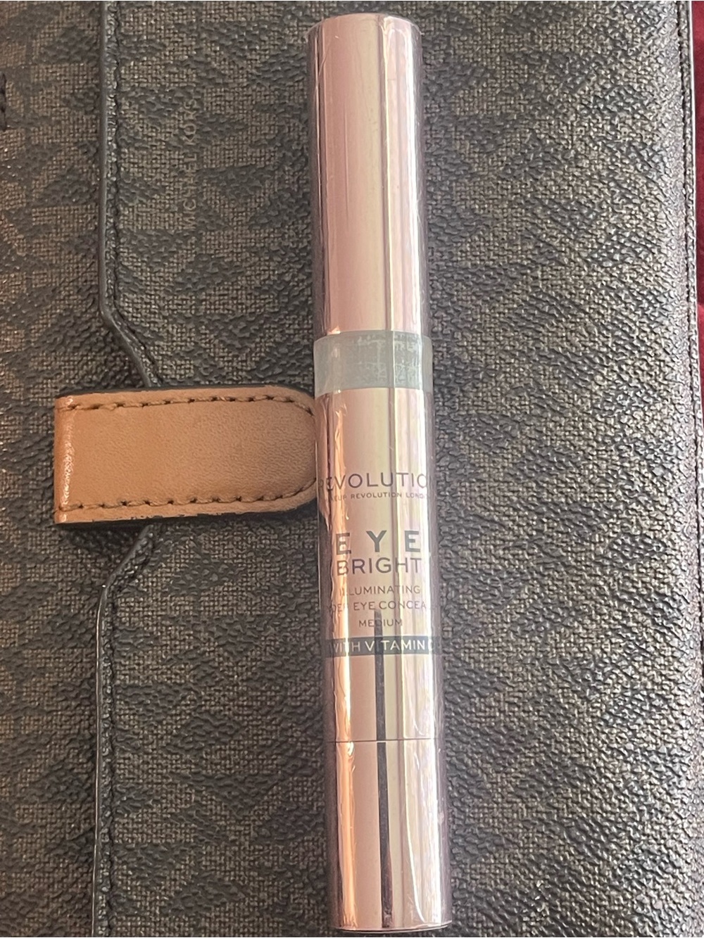 Makeup Revolution Eye Bright Illuminating Concealer